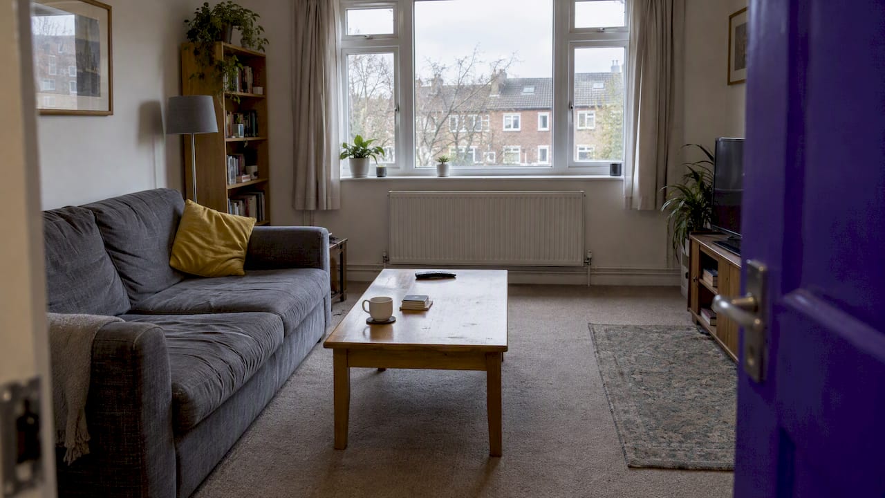 Well-kept London rental maisonette living room
